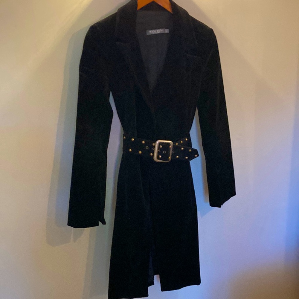 Bisou Bisou black belted jacket